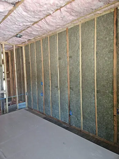 Wall mineral wool batts